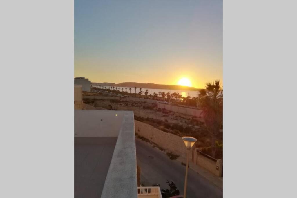 Sunshine Holiday Apartment 5 With Spectacular Seaviews St. Paul's Bay Dış mekan fotoğraf