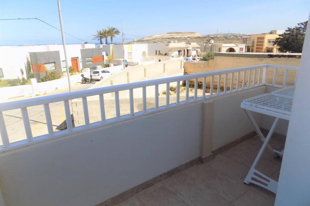 Sunshine Holiday Apartment 5 With Spectacular Seaviews St. Paul's Bay Dış mekan fotoğraf